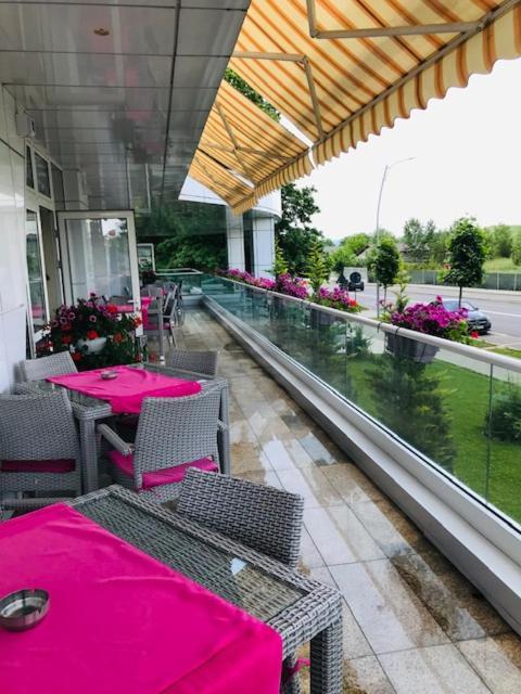 Hotel Afrodita -Vălenii de Munte Esterno foto