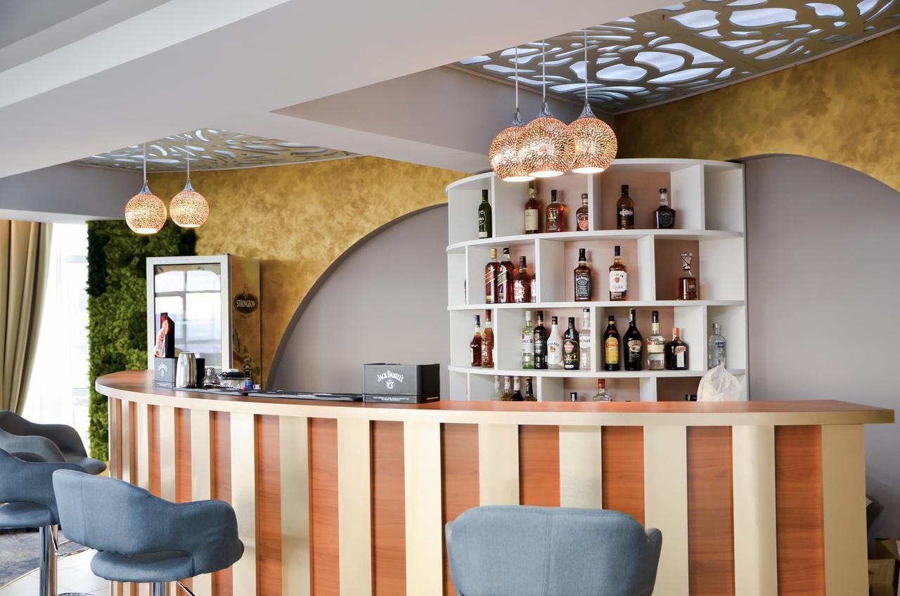 Hotel Afrodita -Vălenii de Munte Esterno foto