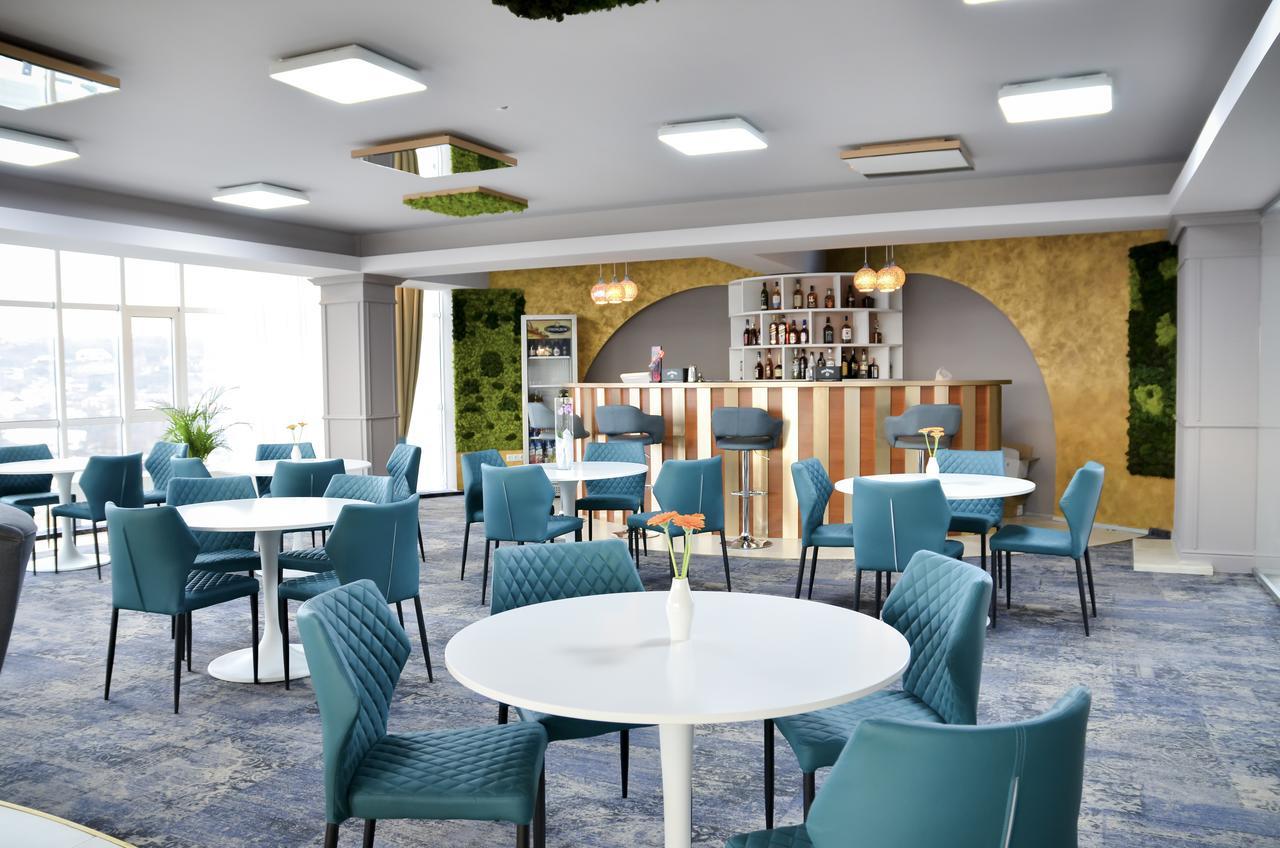 Hotel Afrodita -Vălenii de Munte Esterno foto