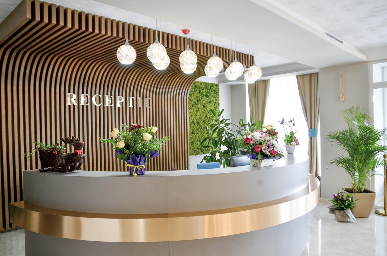 Hotel Afrodita -Vălenii de Munte Esterno foto